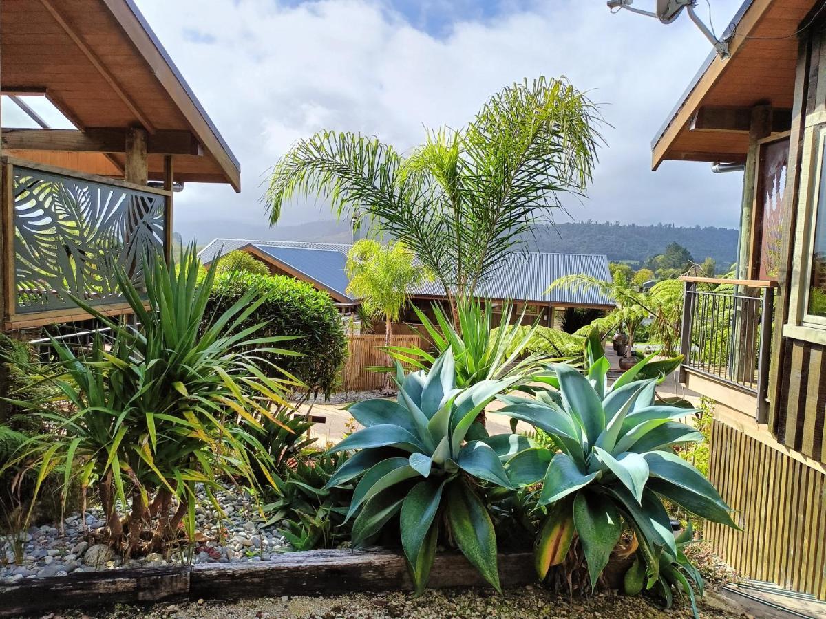 Riverstone Retreat Karamea Buitenkant foto